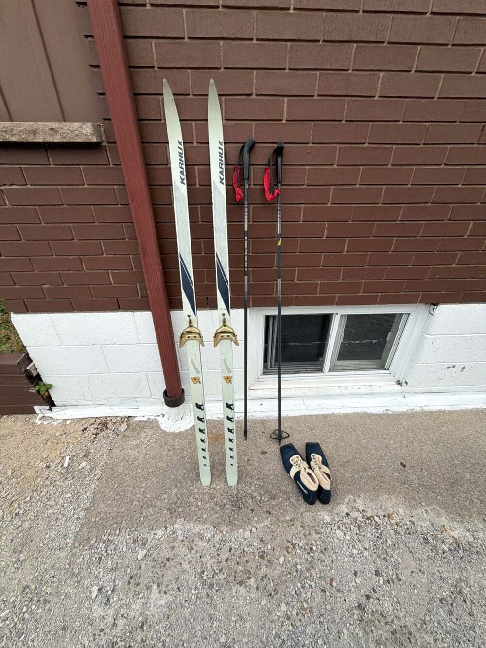 Vintage Karhu 170cm Cross Country Skis with Poles no boots